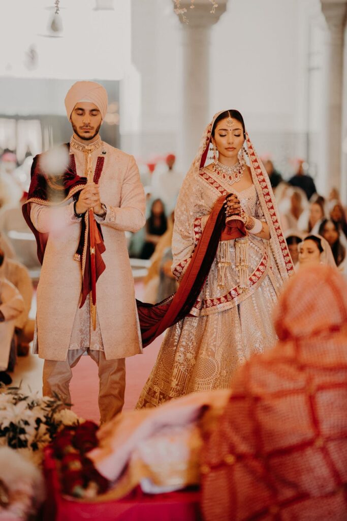 A couple in traditional Sikh attire