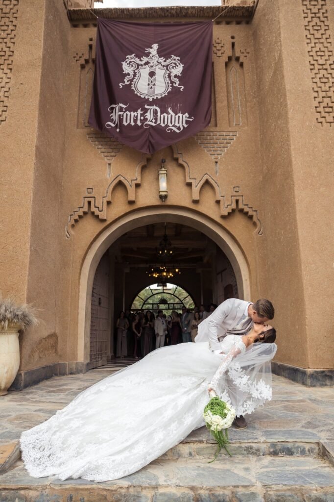 Jonny and Cameron wedding at Kasbah d’If Agafay Desert (photo 34)